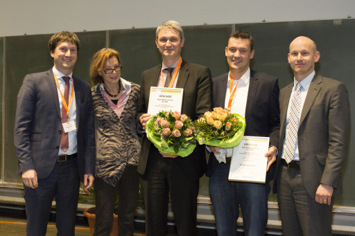 Presentation of the Egon Macher Award to Y. Skabytska (represented by T. Biedermann, second from left) and T. Bald (second from right); on the left, M. Metz and C. Neumann; on the right, J. Huss-Marp (representative of the sponsor, AbbVie Deutschland GmbH & Co. KG)